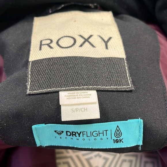 Snowboard/Snow Jacket, Roxy 10k - Picture 2 of 3